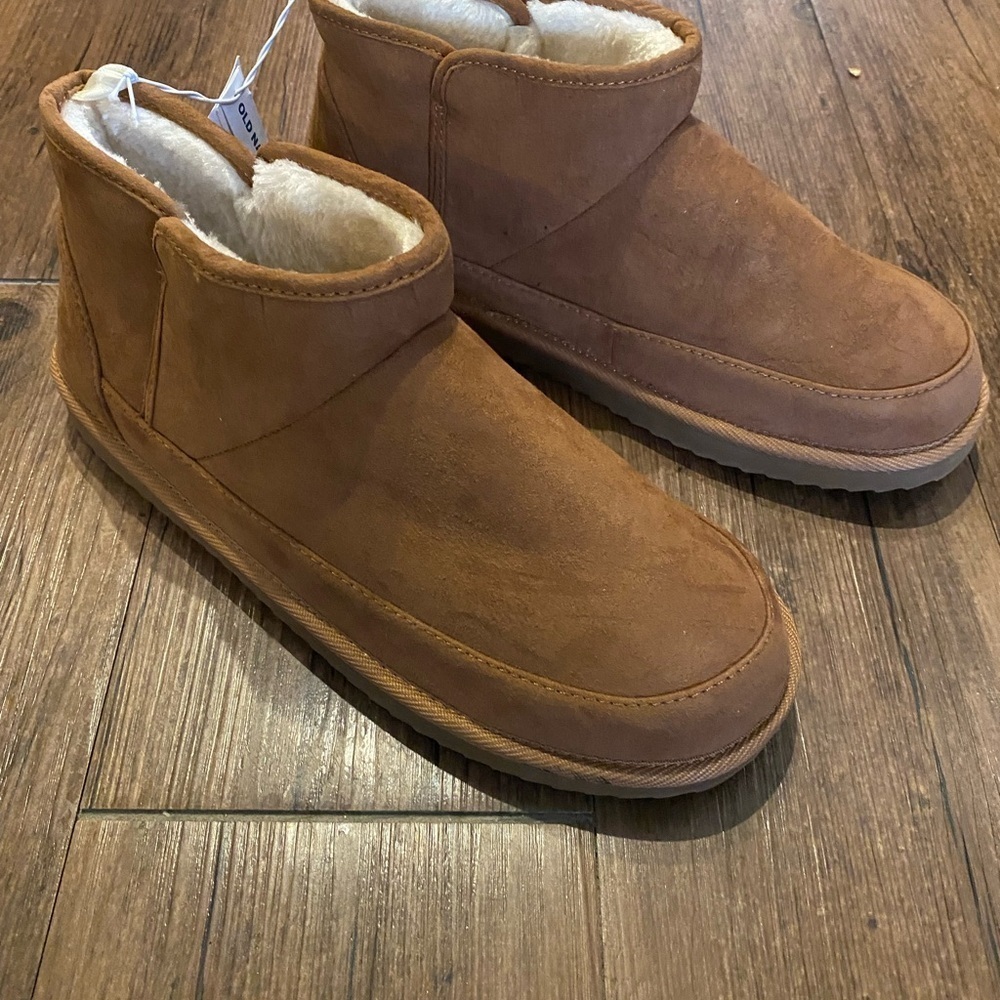 Old Navy NWT Tan Boots Moccasin Style